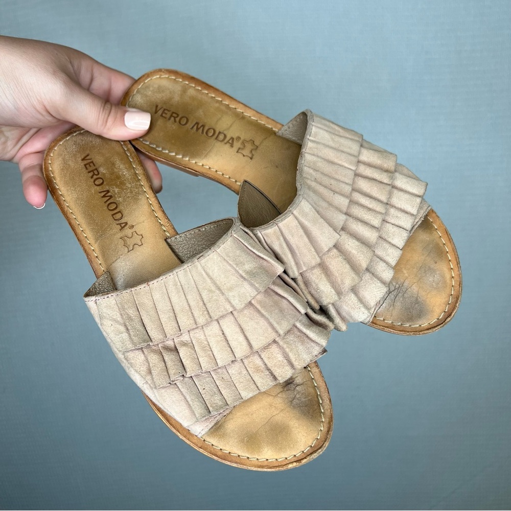Vero Moda | Tan Fridge Slip Slide On Sandals with‎ Textured Pleats 9